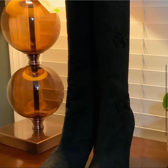 Black Apt 9 Heels - Picture 5 of 10